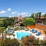 La Rose Hotel