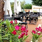 La Rose Hotel 3*