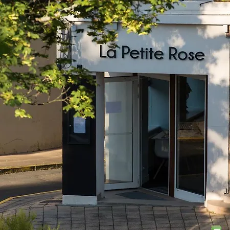 La Rose Hotel