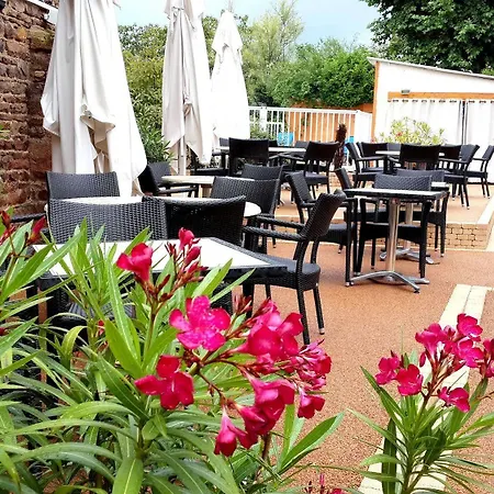 La Rose Hotel 3*